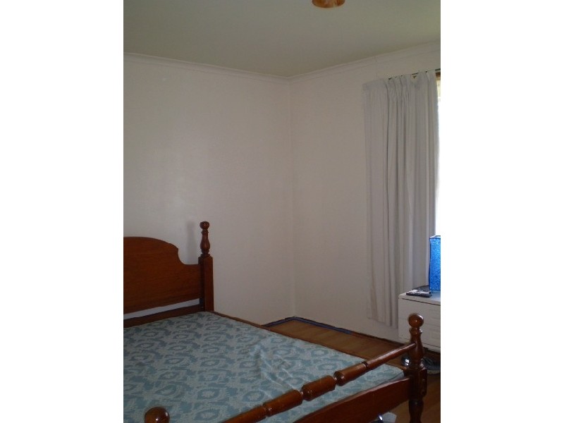 35 BOUVARDIA Crescent, Frankston North VIC 3200