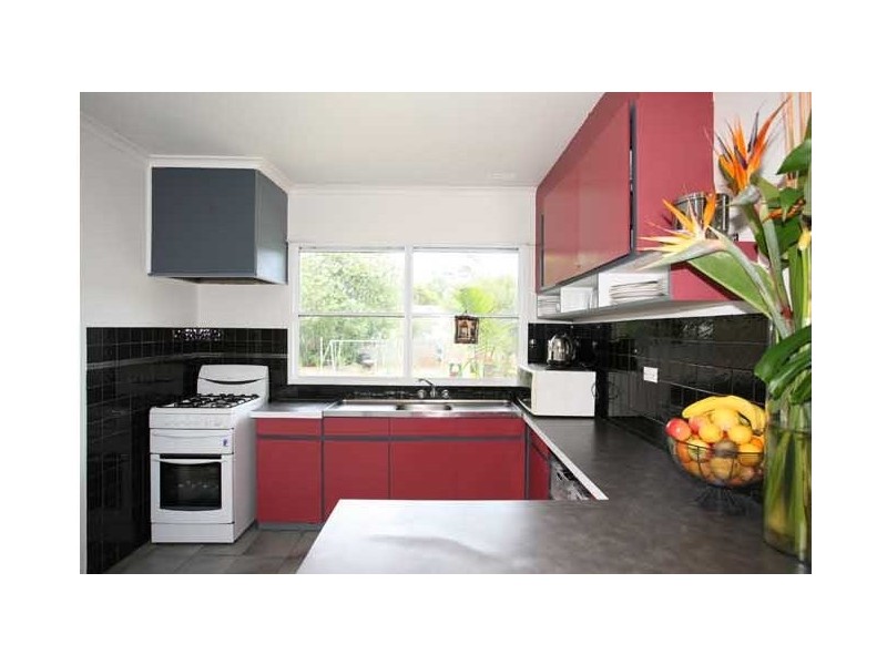 22 FOREST Drive, Frankston North VIC 3200