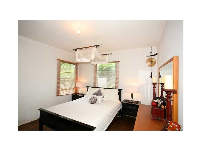 22 FOREST Drive, Frankston North VIC 3200