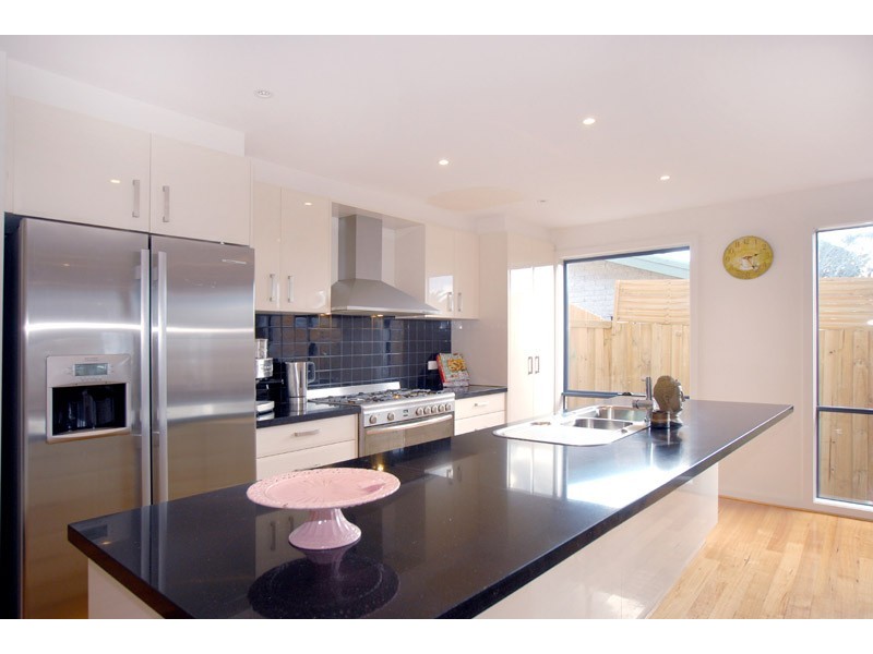 2/52a High Street, Frankston South VIC 3199