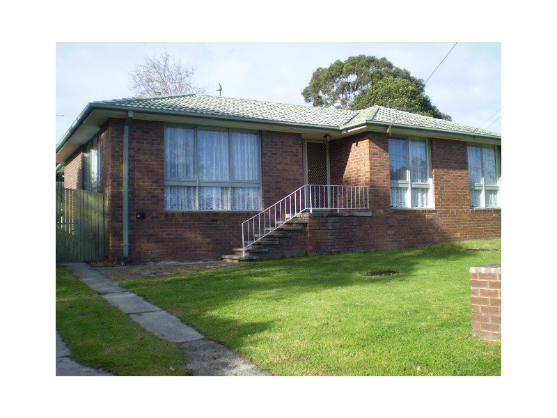 62 CARRAMAR Drive, Frankston VIC 3199