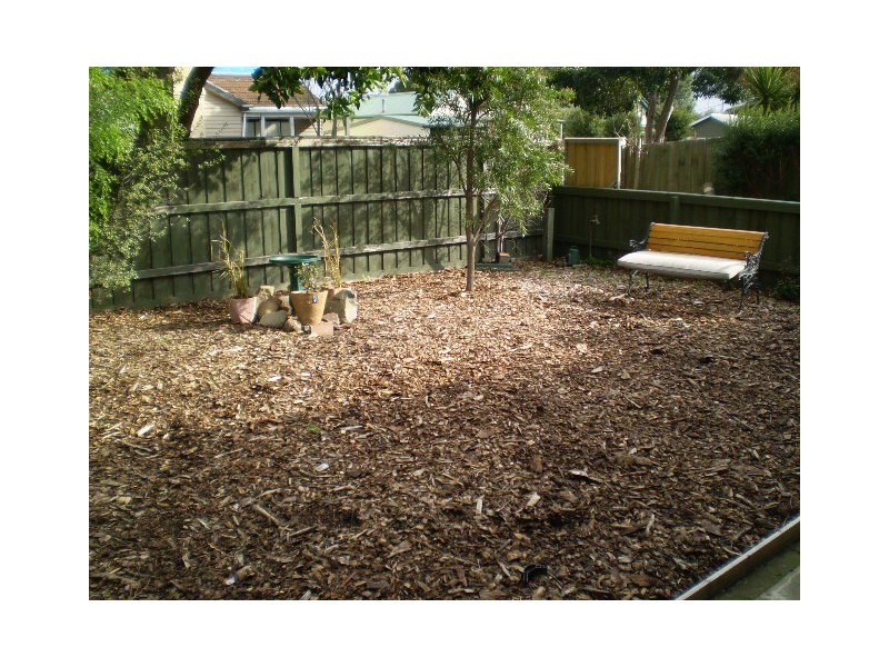 4 Neville Street, Seaford VIC 3198