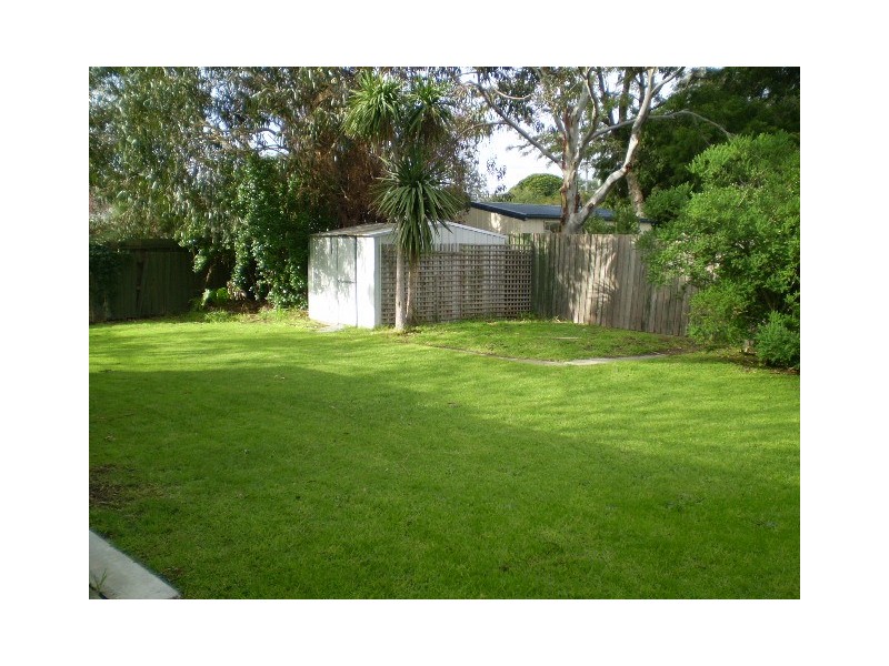 4 Neville Street, Seaford VIC 3198