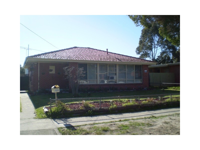 133 Monterey Boulevard, Frankston North VIC 3200