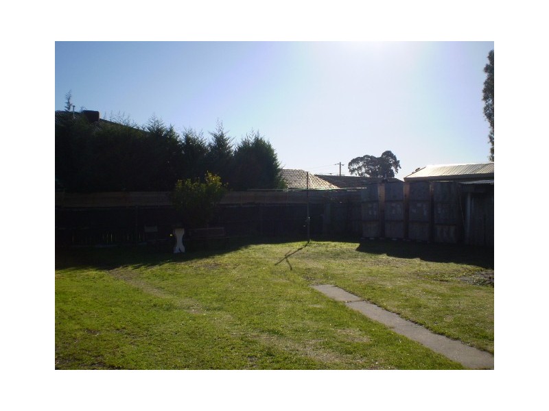 133 Monterey Boulevard, Frankston North VIC 3200