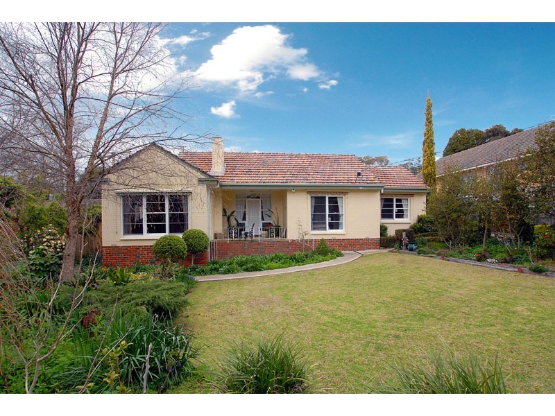 1 Hillside Grove, Frankston South VIC 3199