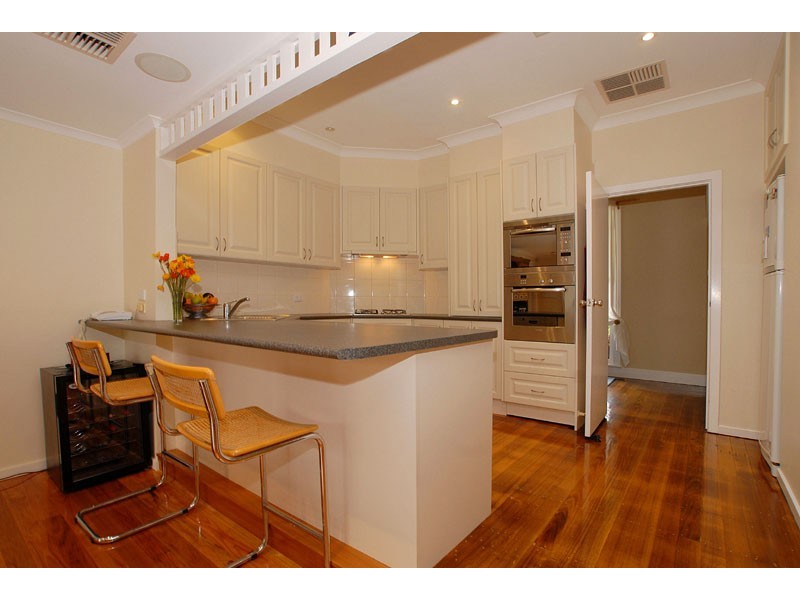 1 Hillside Grove, Frankston South VIC 3199