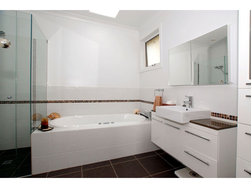 1 Hillside Grove, Frankston South VIC 3199