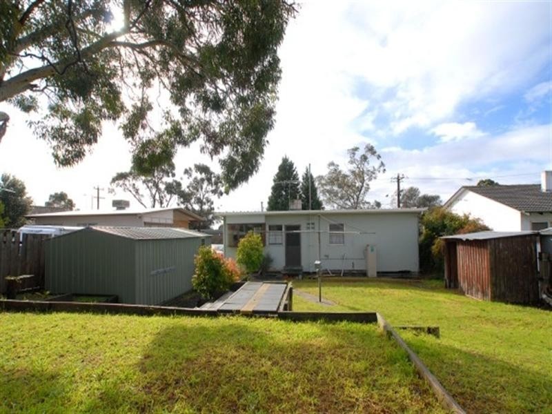 68 FOREST Drive, Frankston North VIC 3200