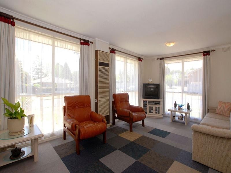 11 Blaxland Avenue, Frankston South VIC 3199