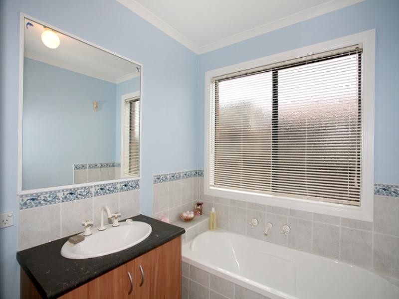 16 LAVENDER Lane, Baxter VIC 3911