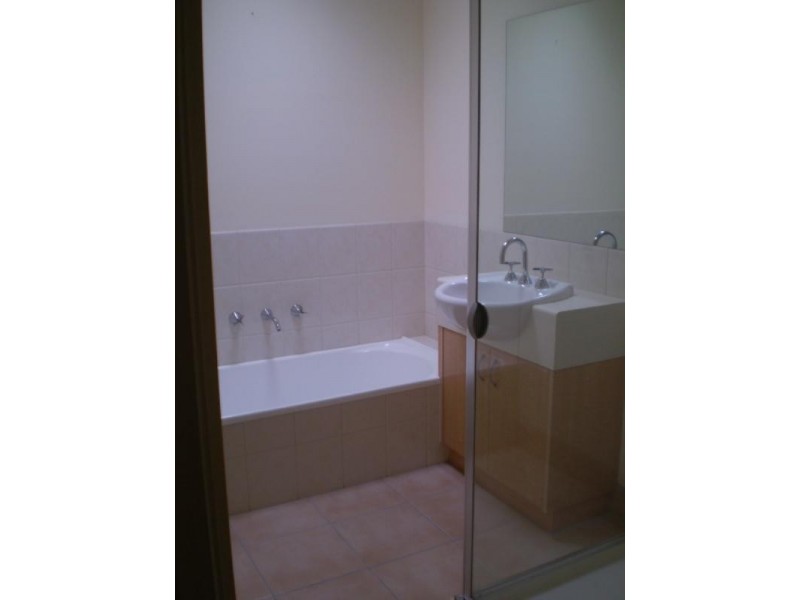 3/10-12 Marina Avenue, Frankston VIC 3199