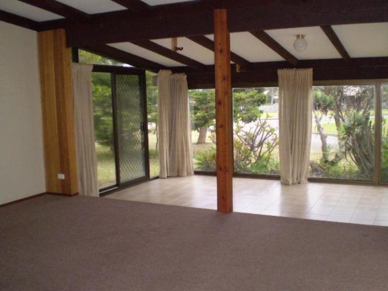 52 COLEUS Street, Dromana VIC 3936