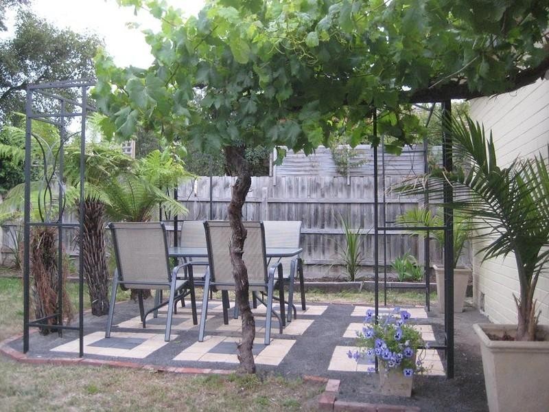 8 Frallon Crescent, Frankston VIC 3199