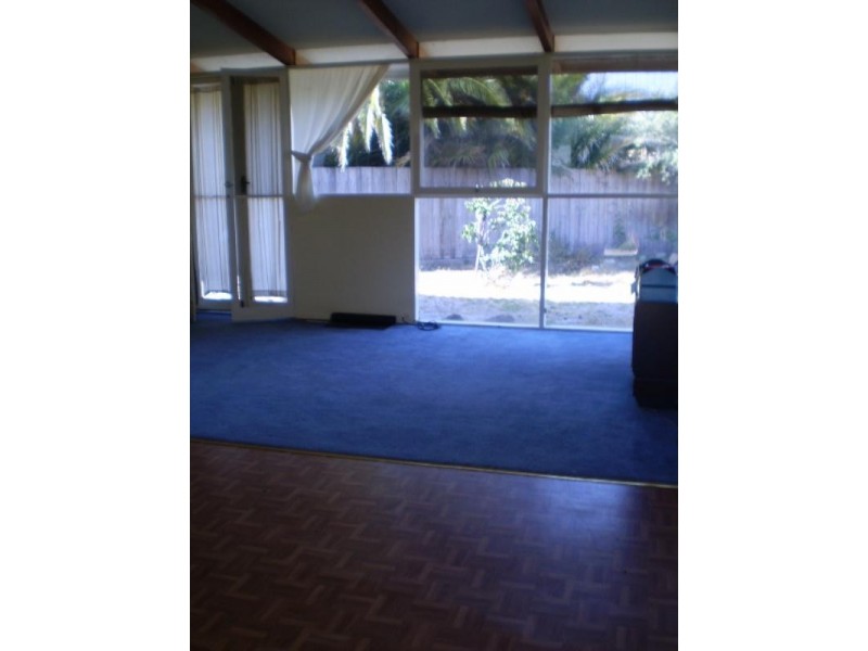 123 ROSSLYN Avenue, Seaford VIC 3198