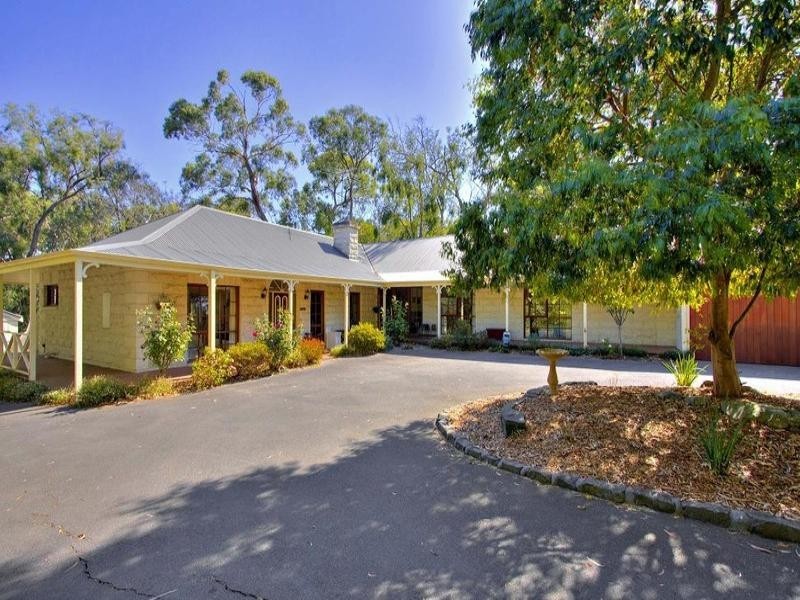 6 Allison Road, Mount Eliza VIC 3930