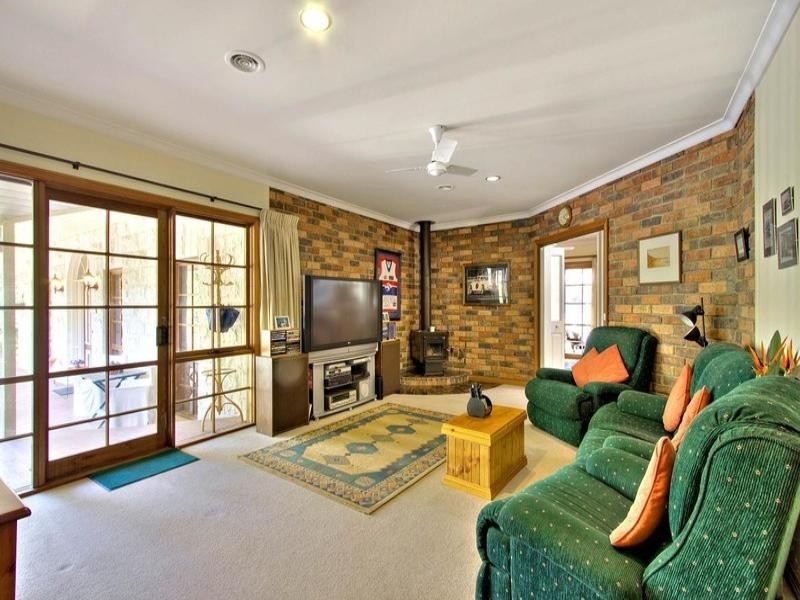 6 Allison Road, Mount Eliza VIC 3930