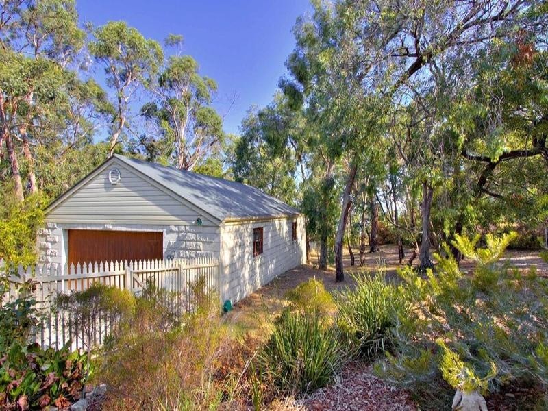 6 Allison Road, Mount Eliza VIC 3930