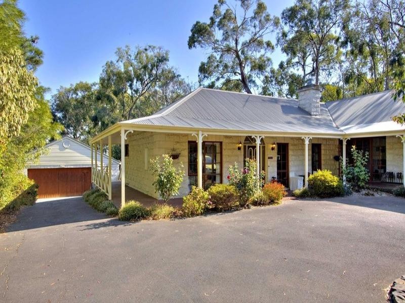 6 Allison Road, Mount Eliza VIC 3930