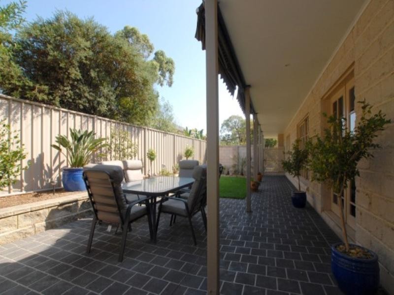 26 Manorwoods Drive, Frankston VIC 3199