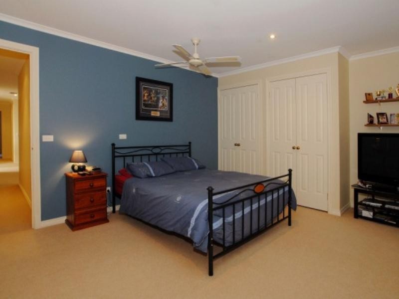 26 Manorwoods Drive, Frankston VIC 3199