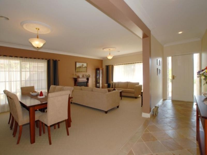 26 Manorwoods Drive, Frankston VIC 3199