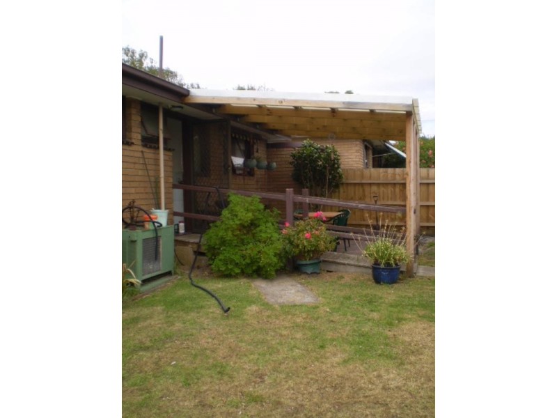 2/5 RESERVOIR Road, Frankston VIC 3199