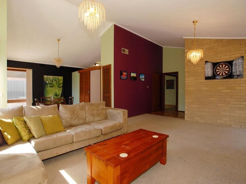 10 Hayden Avenue, Frankston VIC 3199