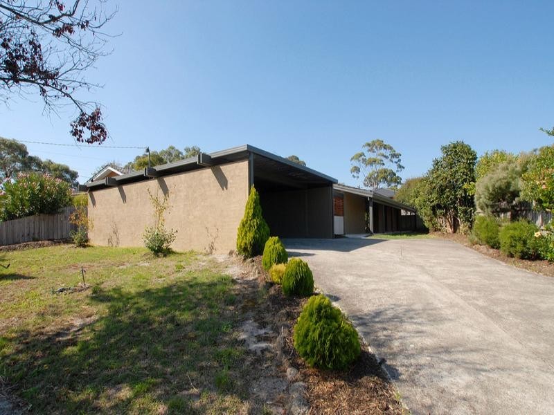 10 Hayden Avenue, Frankston VIC 3199
