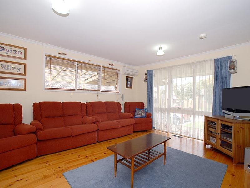 10 Oleosa Court, Frankston VIC 3199