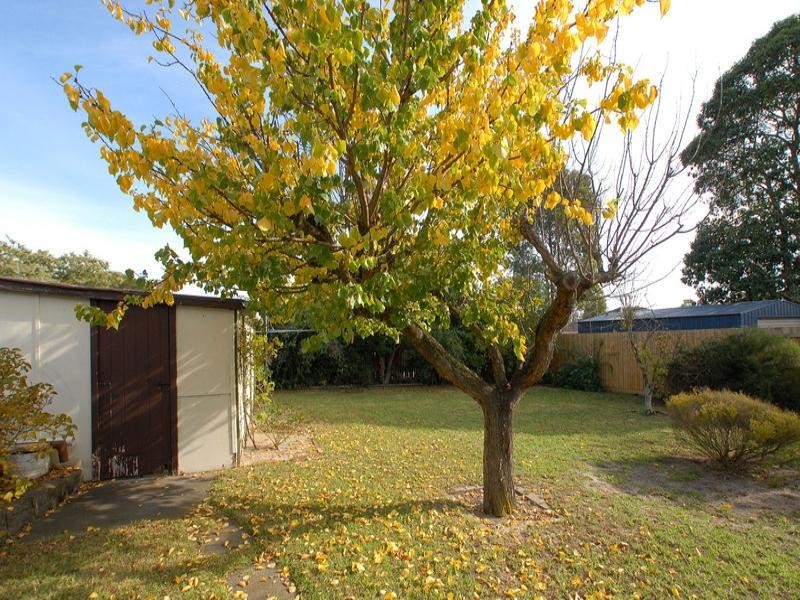 19 Armata Crescent, Frankston North VIC 3200