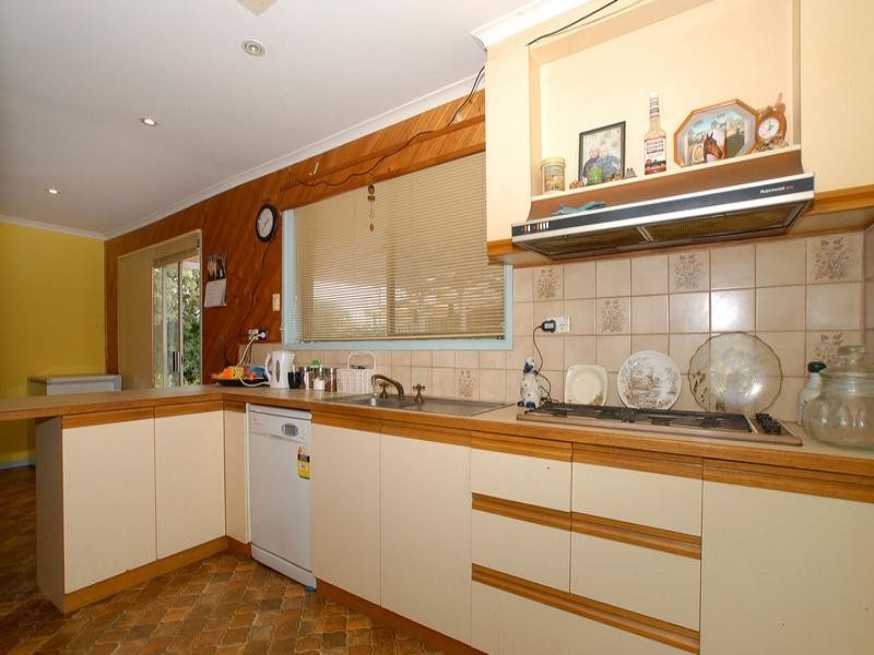 24 Naranga Crescent, Frankston VIC 3199