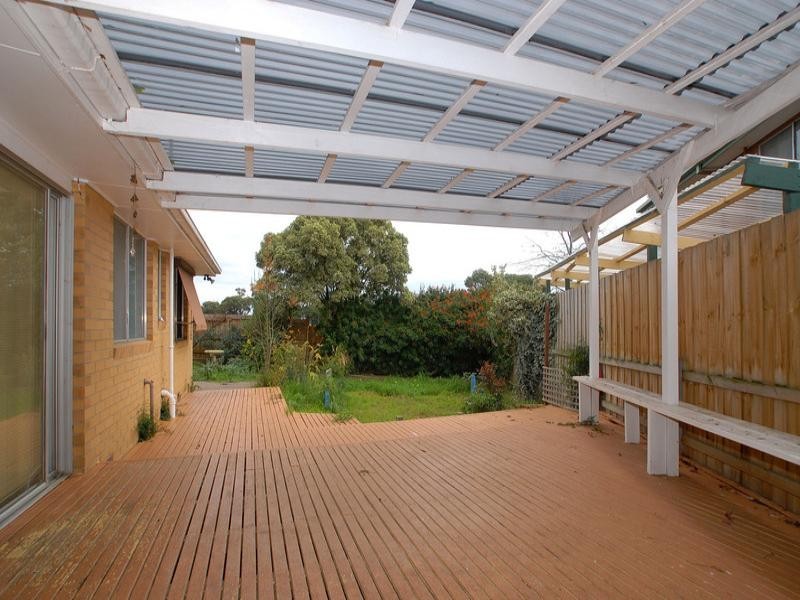 24 Naranga Crescent, Frankston VIC 3199