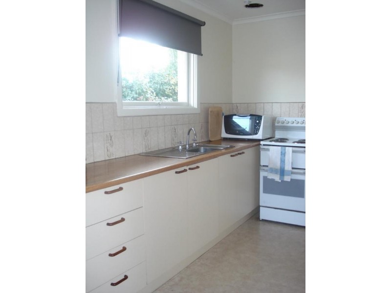 6 STRADBROKE Avenue, Frankston South VIC 3199