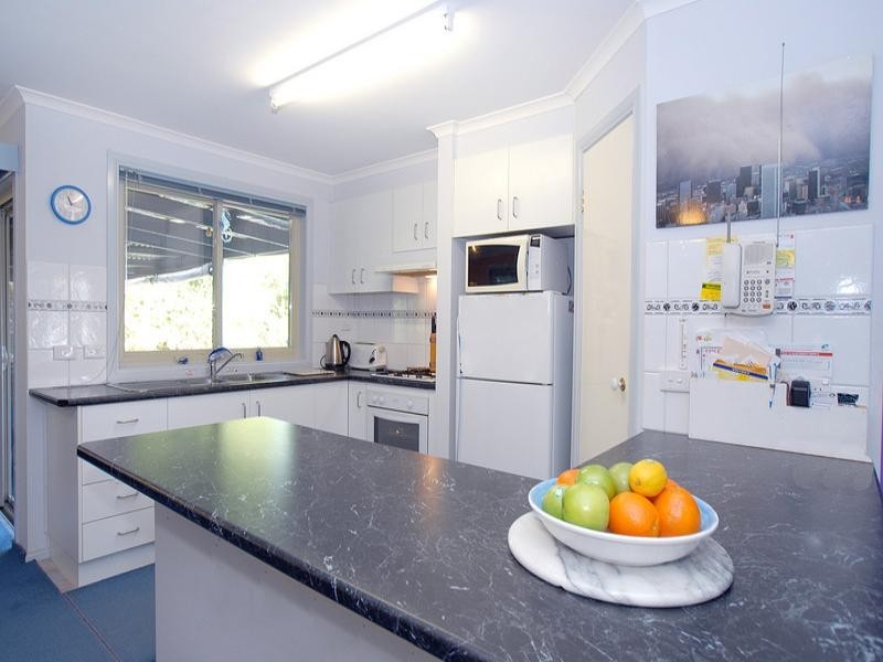 50 Manorwoods Drive, Frankston VIC 3199