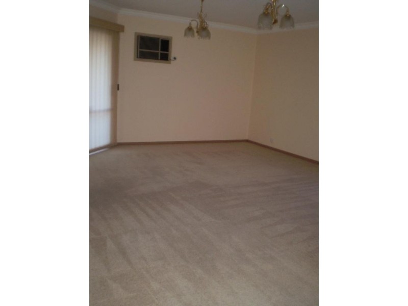 2/13 DUNSTAN Street, Frankston South VIC 3199