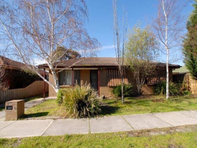 64 Dunsterville Crescent, Frankston VIC 3199