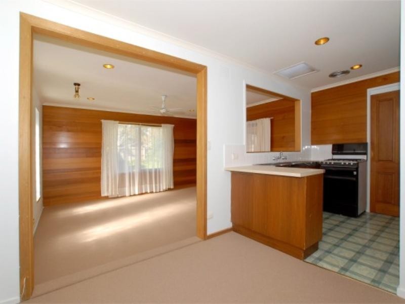 64 Dunsterville Crescent, Frankston VIC 3199