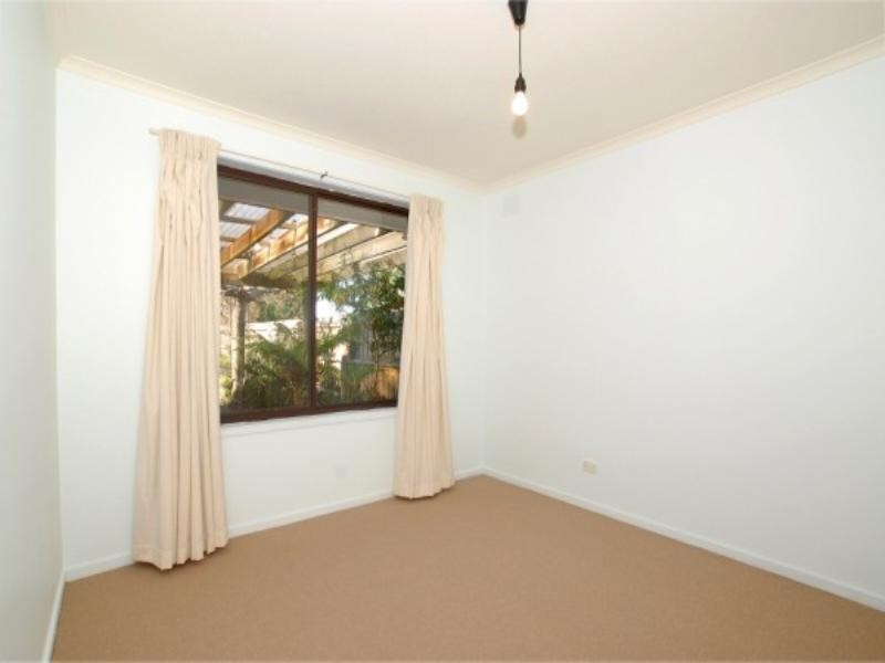 64 Dunsterville Crescent, Frankston VIC 3199