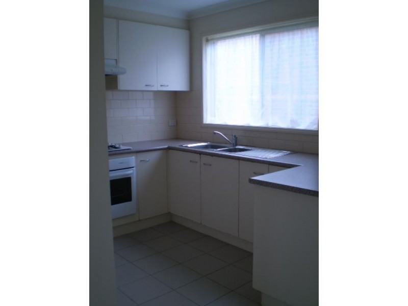 1/12 SCREEN Street, Frankston VIC 3199