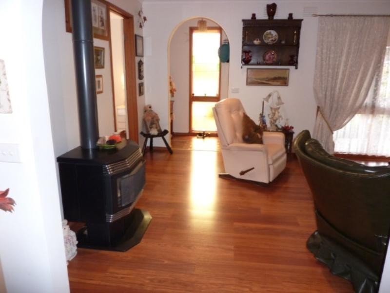 64 Ferndale Drive, Frankston VIC 3199