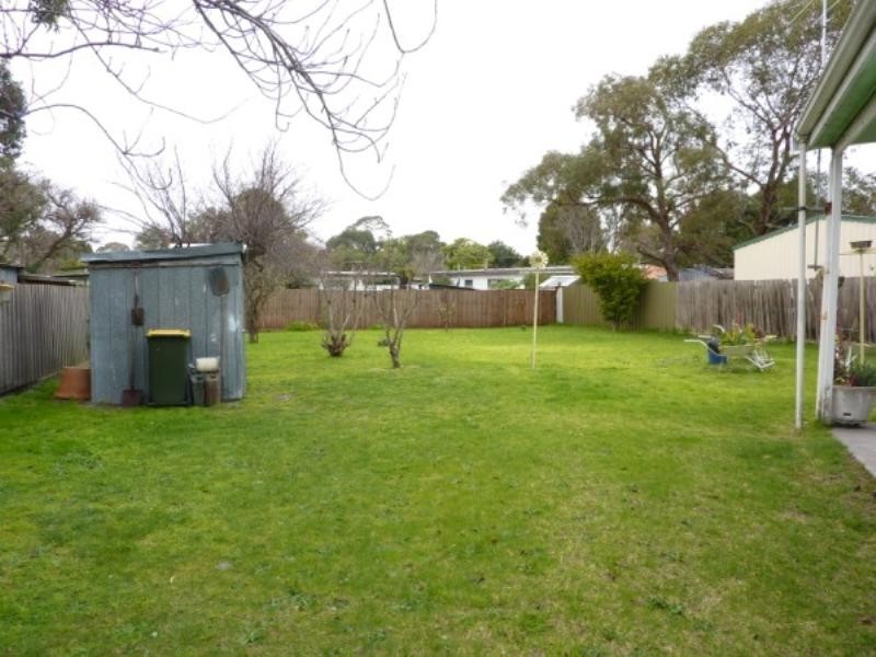 2 Kareela Road, Frankston VIC 3199
