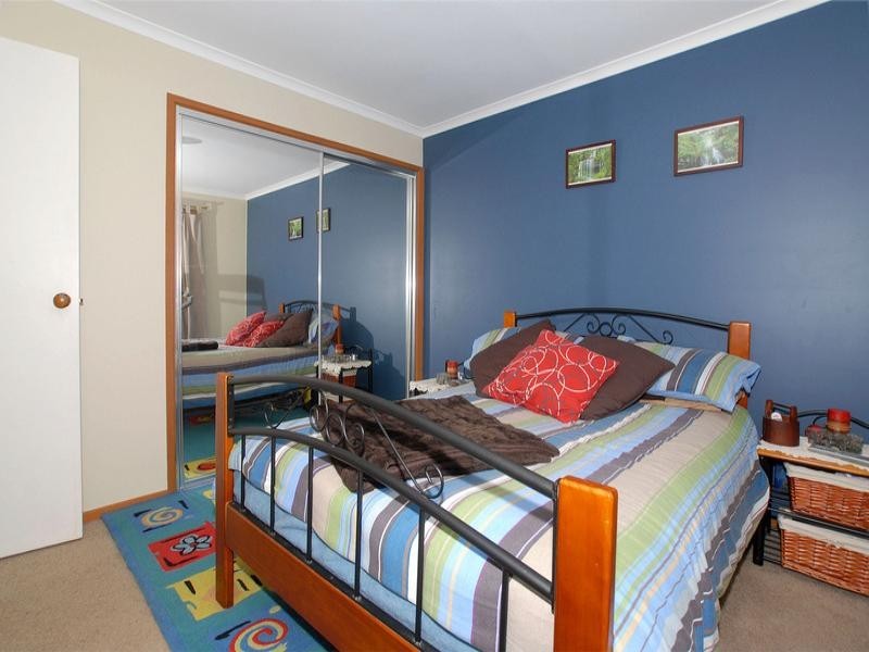 26 BALLYMORE Court, Frankston VIC 3199