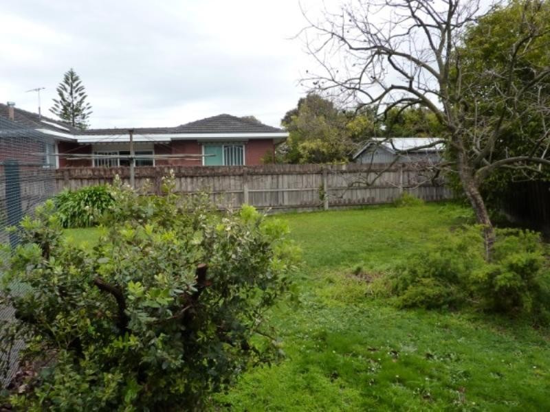 2 Tennyson Court, Mulgrave VIC 3170