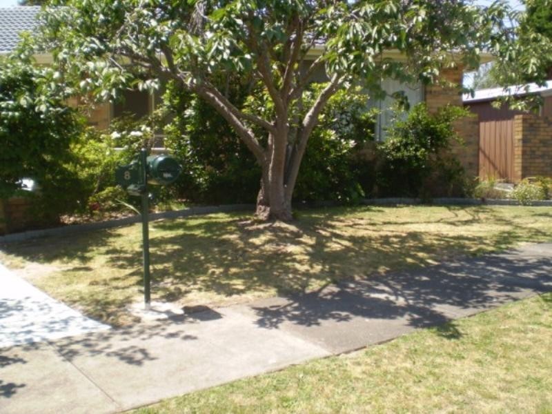 8 WOLSLEY Avenue, Frankston VIC 3199