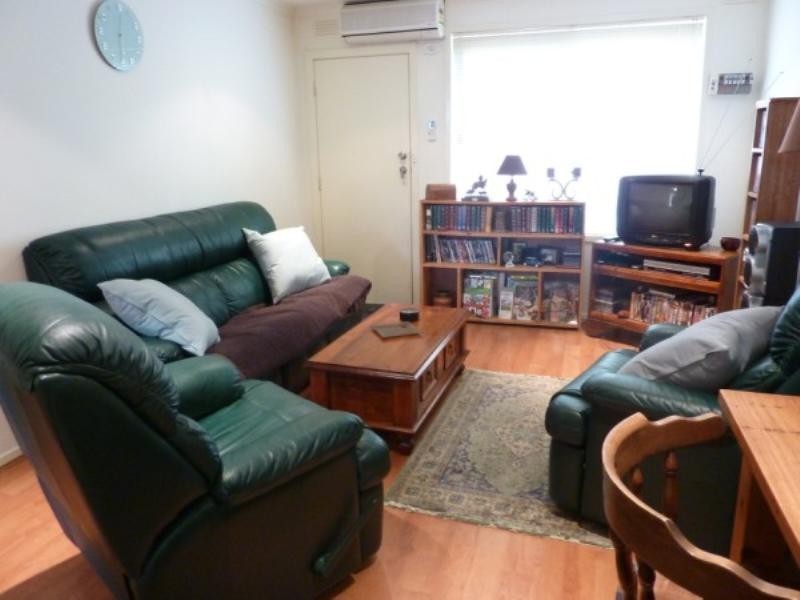 6/27 McMahons Road, Frankston VIC 3199