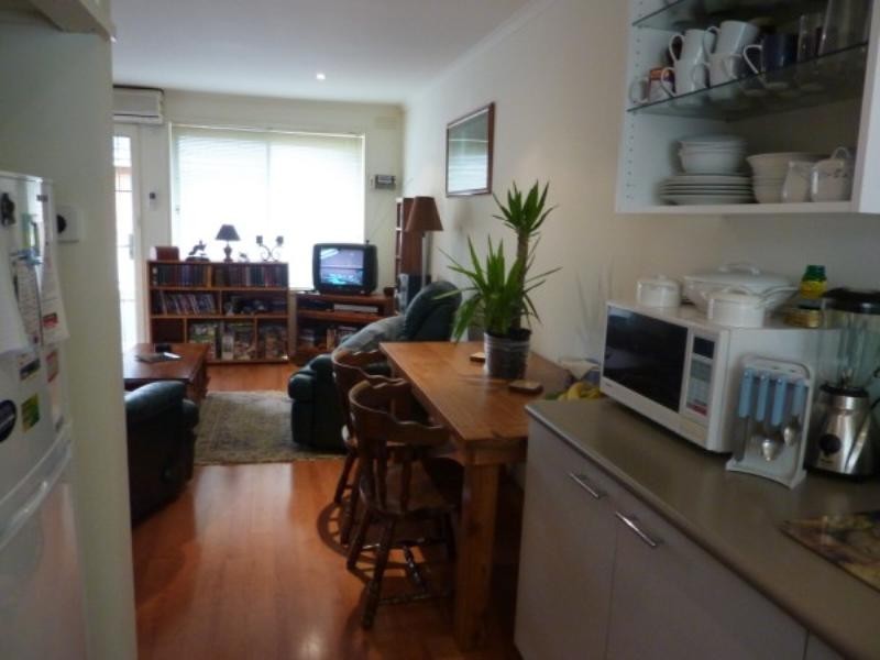 6/27 McMahons Road, Frankston VIC 3199