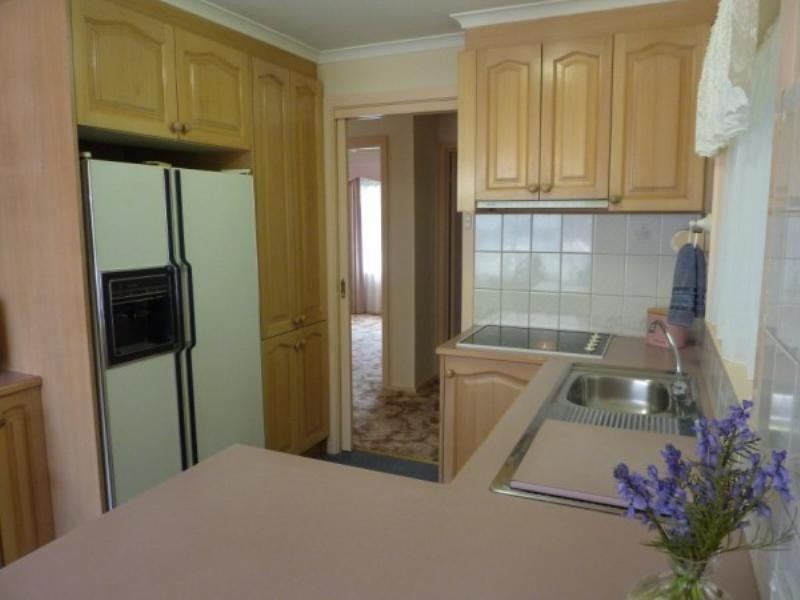 12 Mountain Crescent, Mulgrave VIC 3170