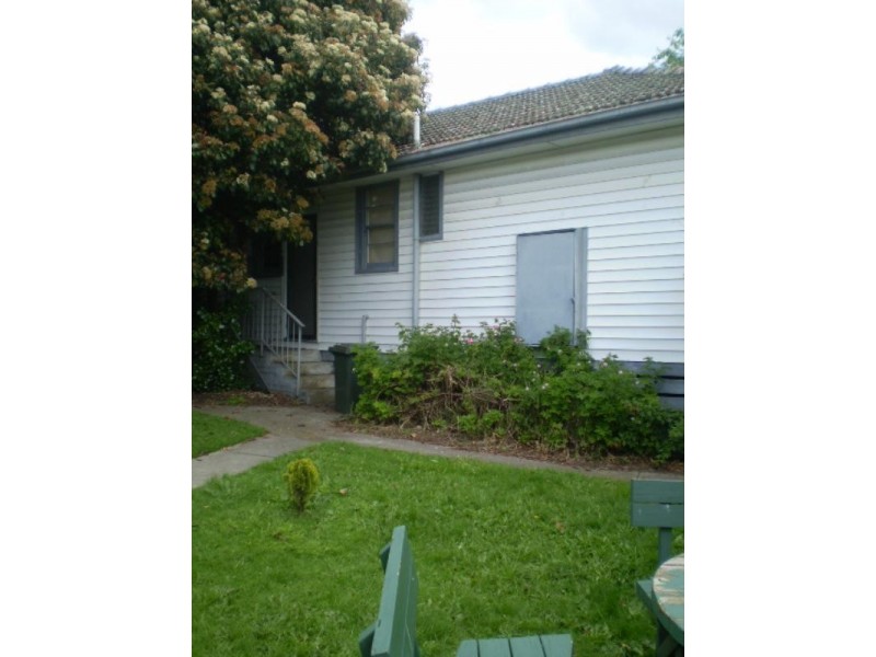 1/6 BIRDWOOD Street, Frankston VIC 3199