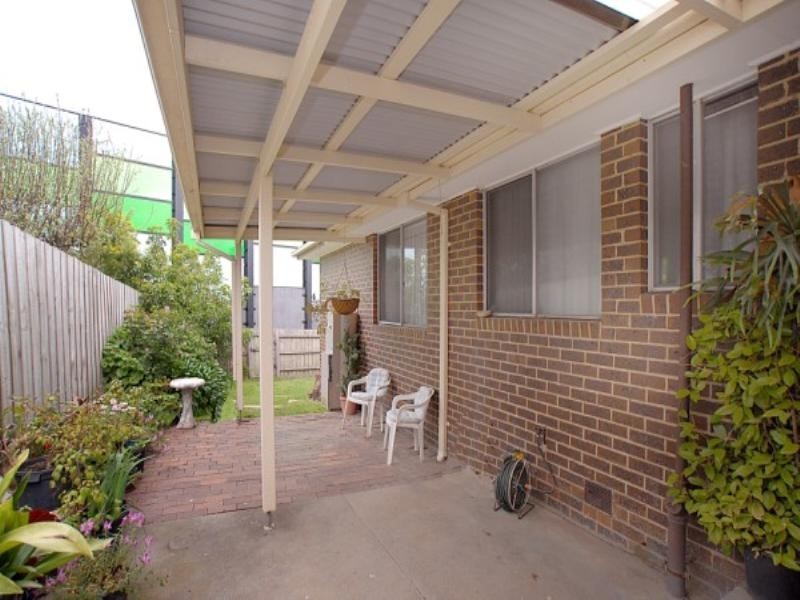 34 Illawarra Crescent, Dandenong North VIC 3175